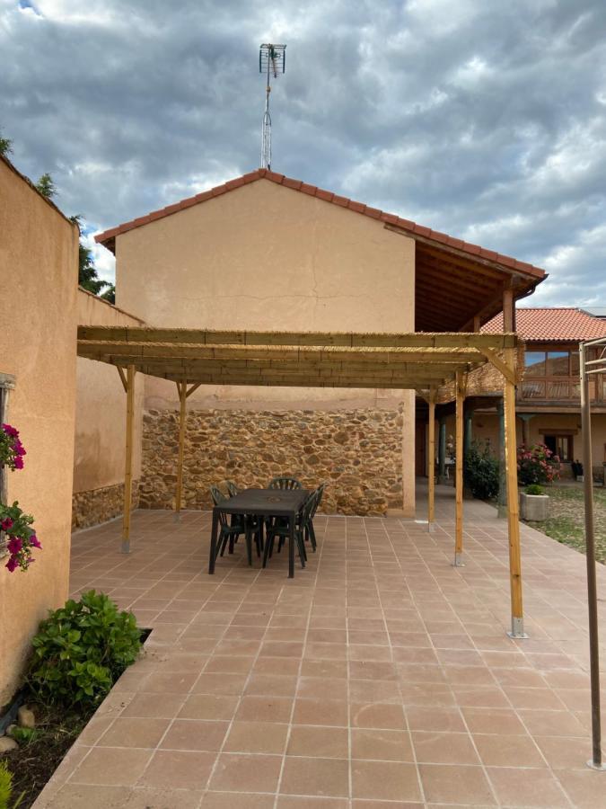 Casa Villa Franca Llamas de la Ribera Exterior photo